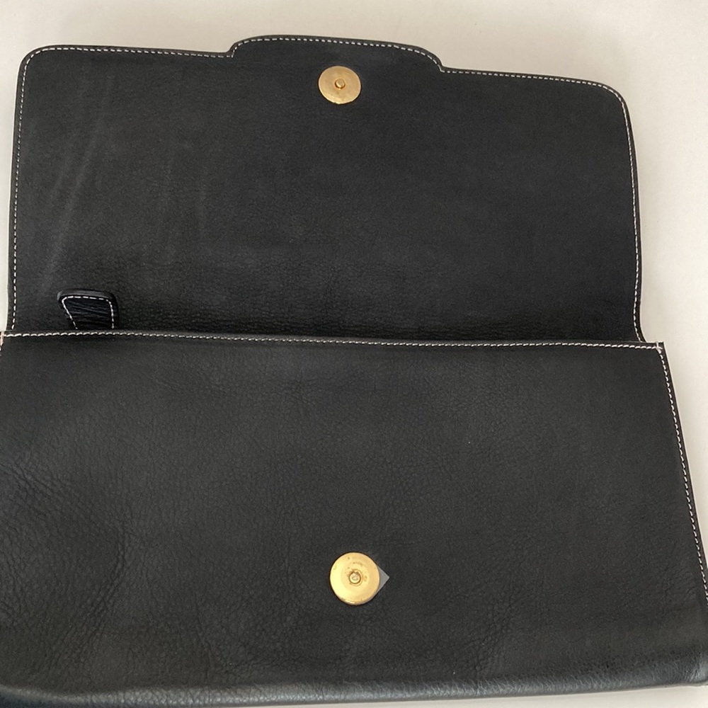 🩷 Authentic St. John Collection Clutch - Picture 7 of 12